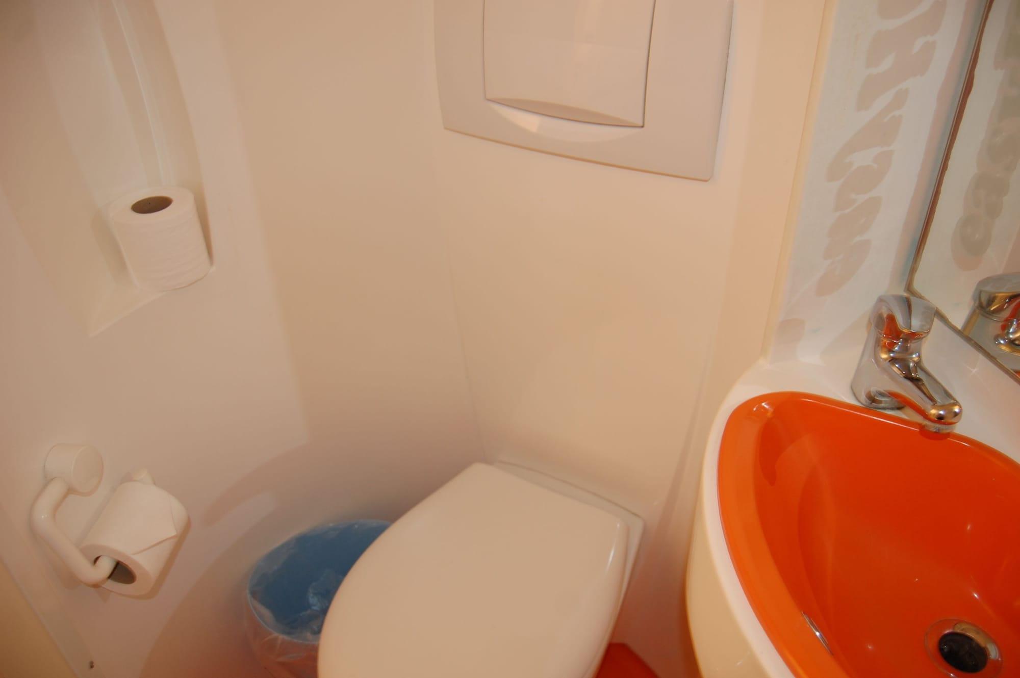 Easyhotel South Kensington Лондон Екстериор снимка