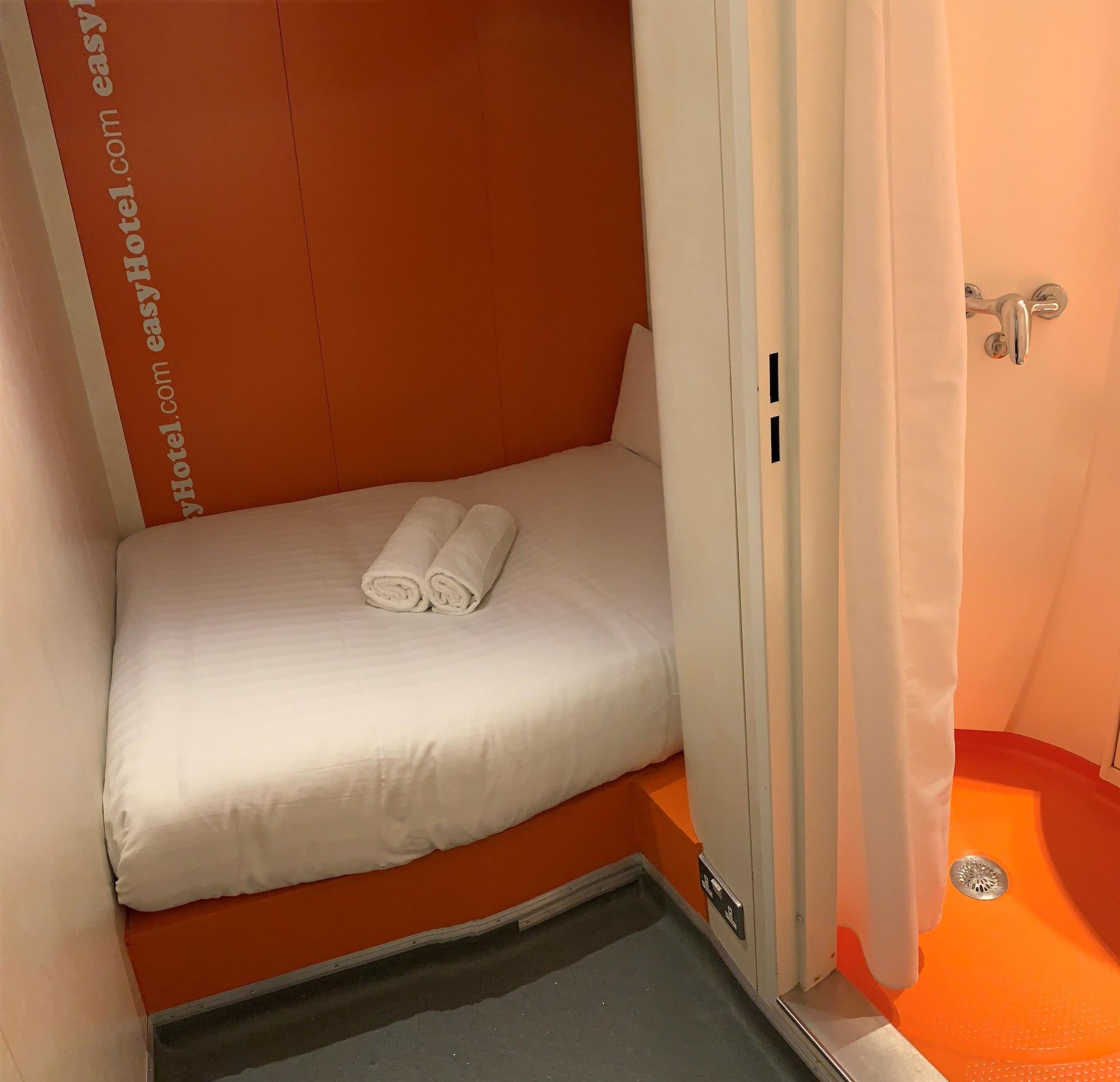 Easyhotel South Kensington Лондон Екстериор снимка
