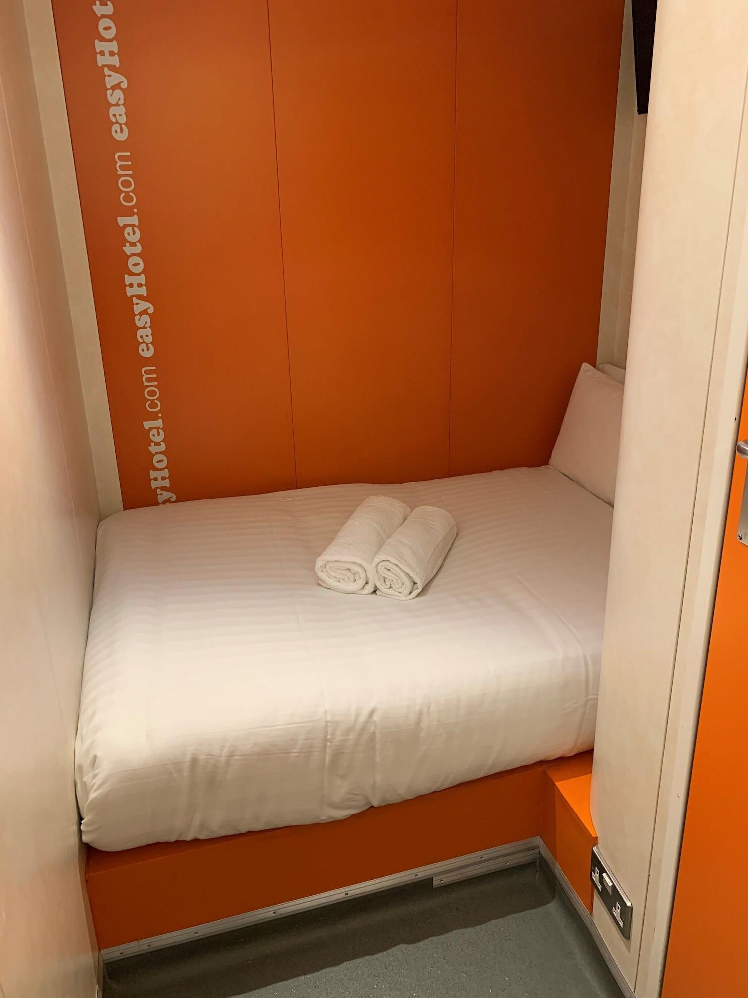 Easyhotel South Kensington Лондон Екстериор снимка