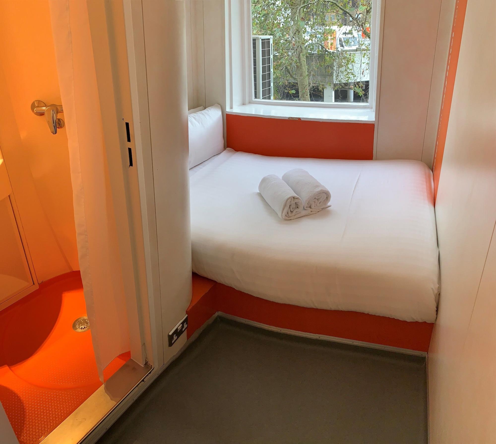 Easyhotel South Kensington Лондон Екстериор снимка