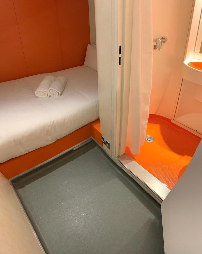 Easyhotel South Kensington Лондон Екстериор снимка