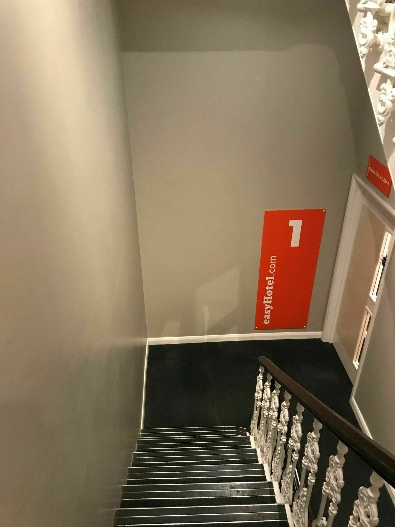 Easyhotel South Kensington Лондон Екстериор снимка